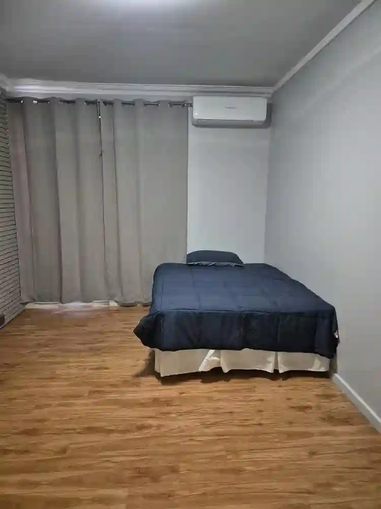 Room for rent in rossmoyne