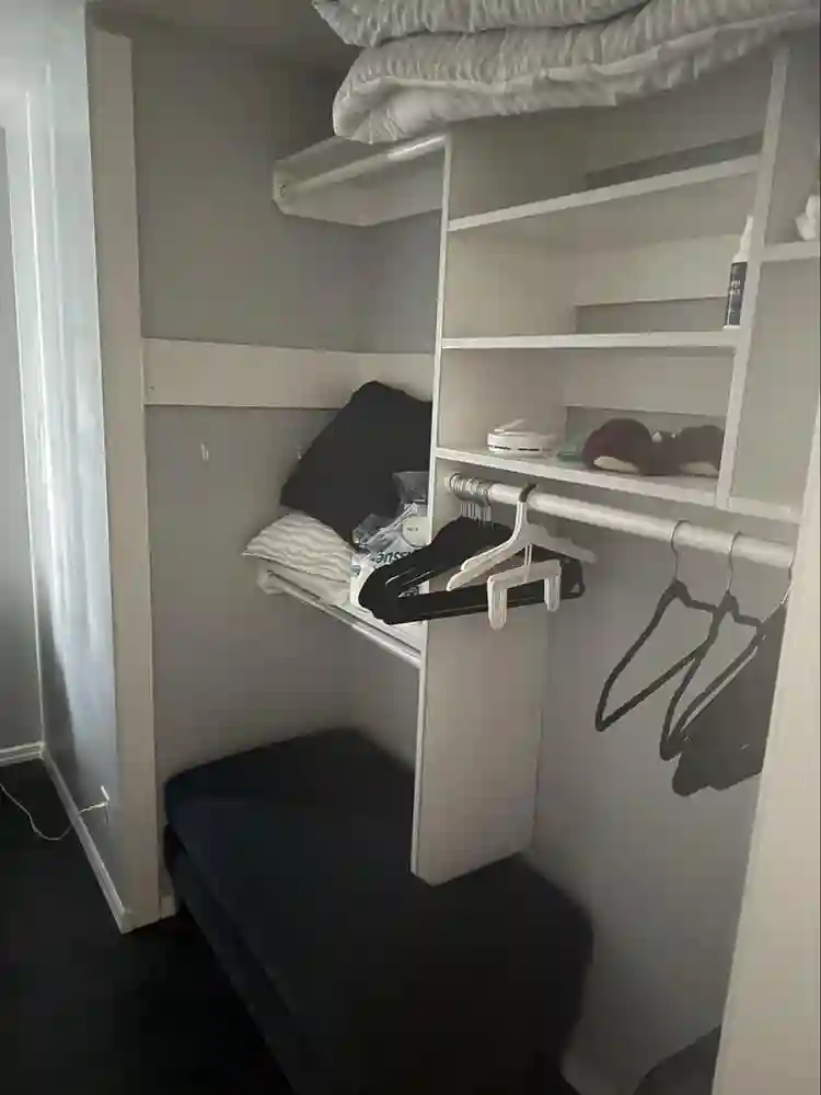 Private room in Corona