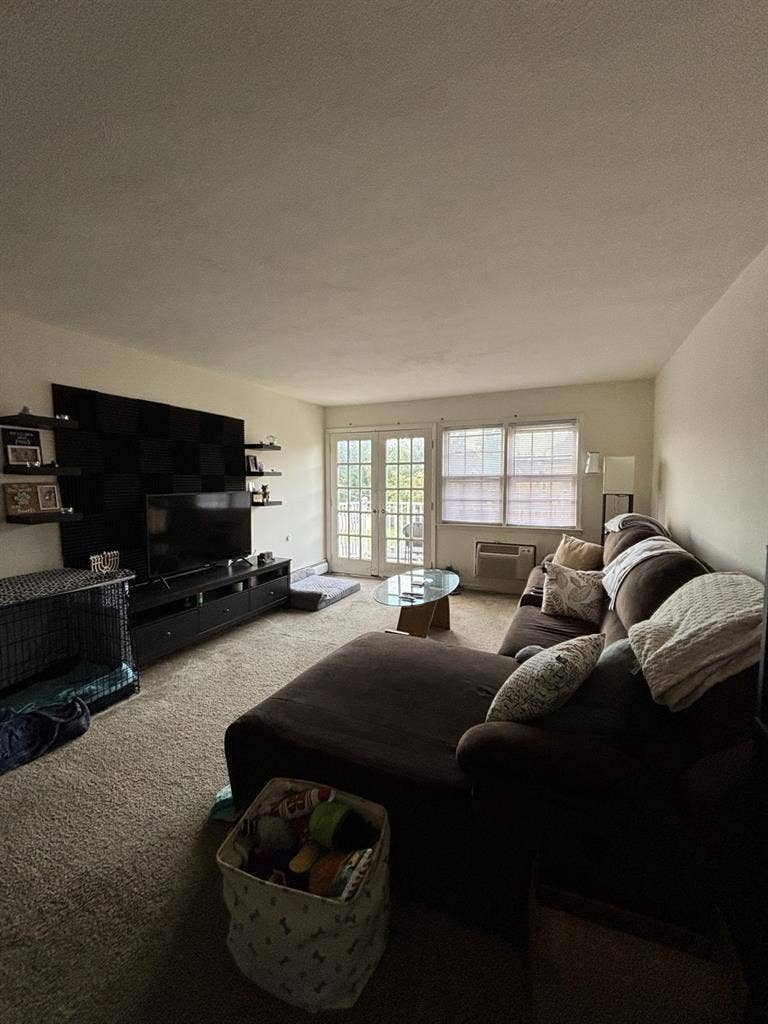 Looking for roommate in Morristown!