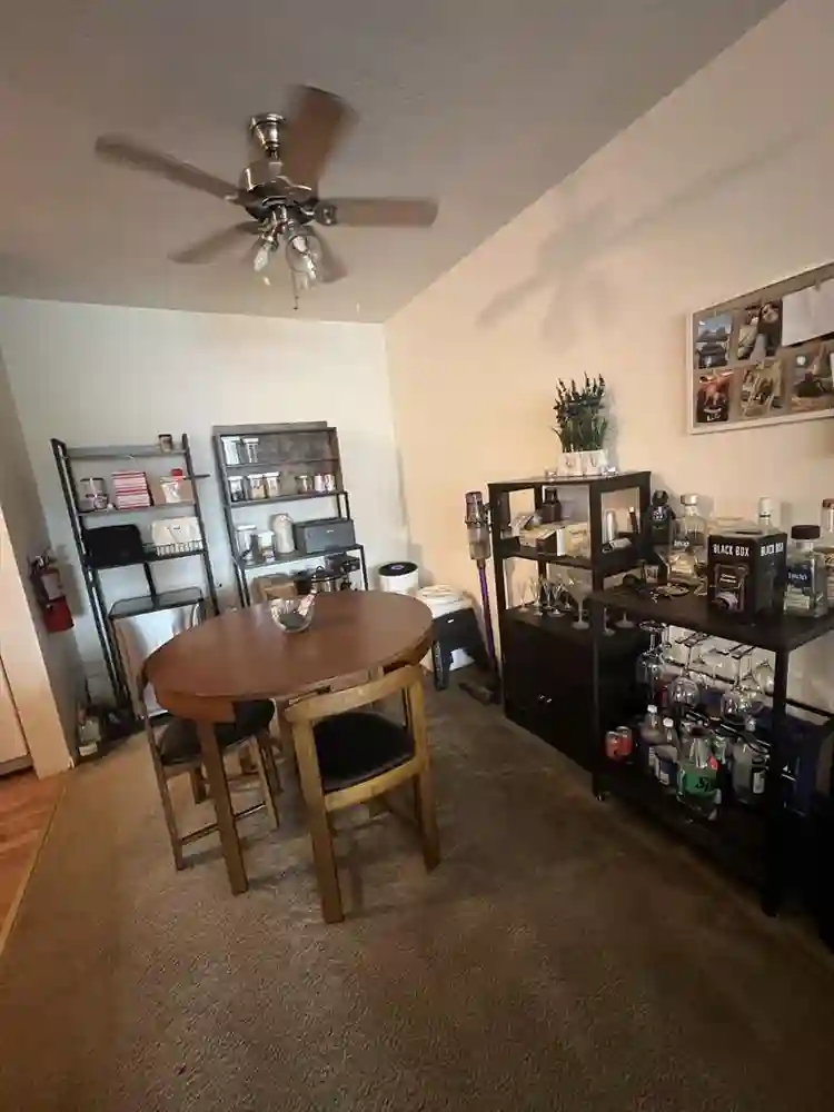 Looking for roommate in Morristown!