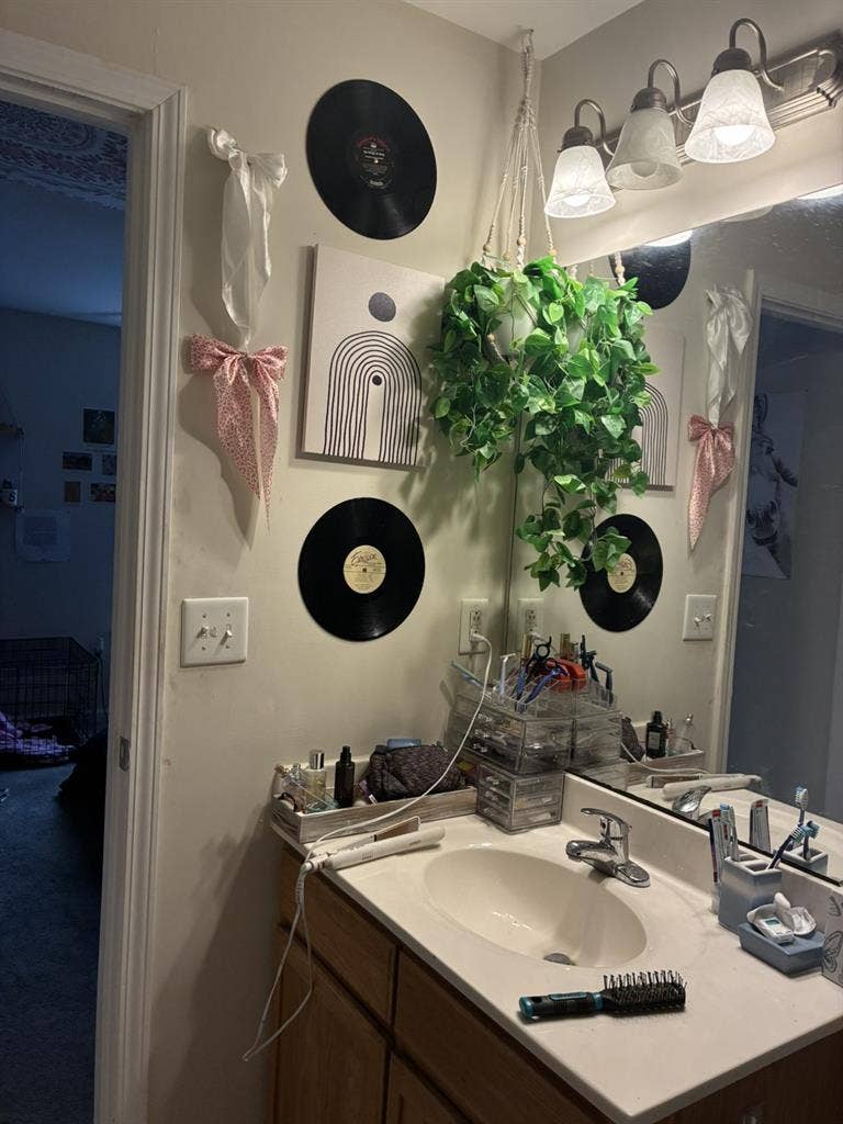 Roomate wanted