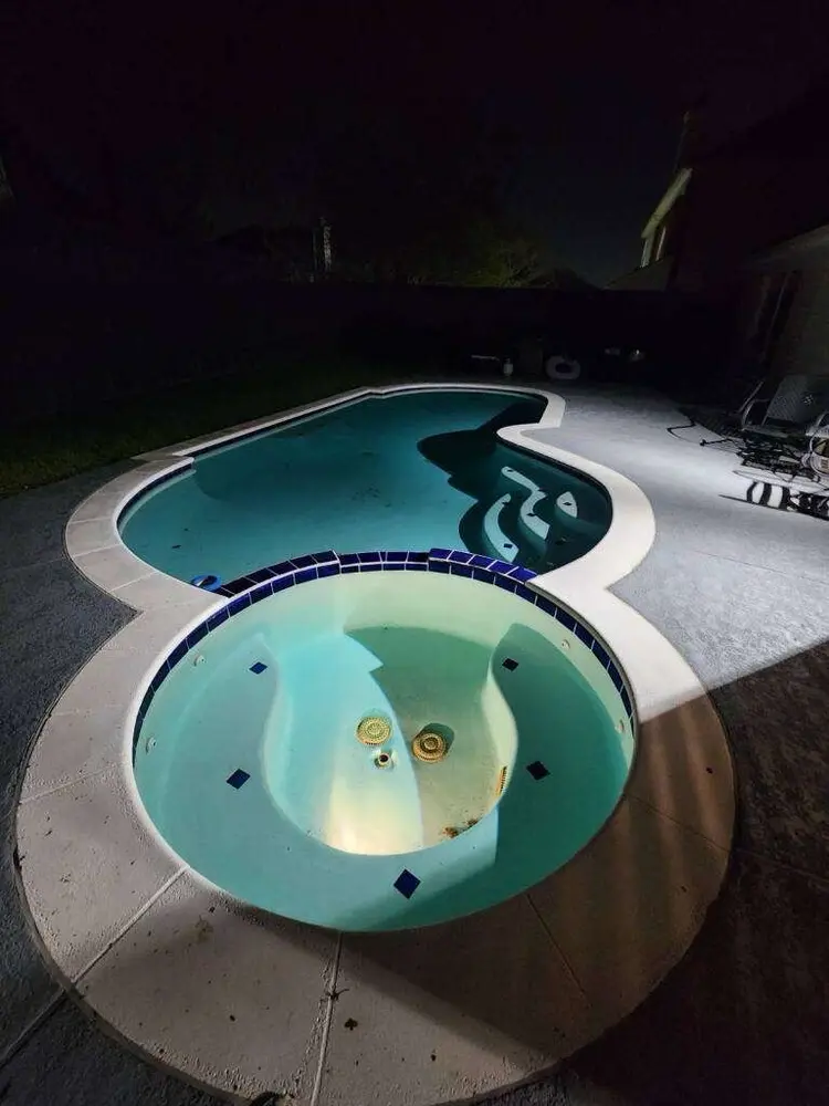 Private Room in Euless w/Pool!