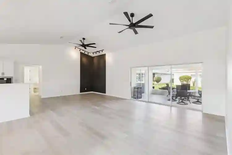 55+ COMMUNITY – LEESBURG, FL -