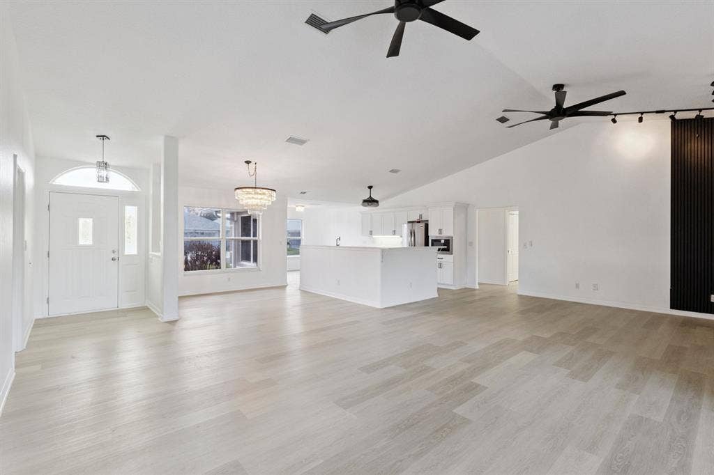 55+ COMMUNITY – LEESBURG, FL -