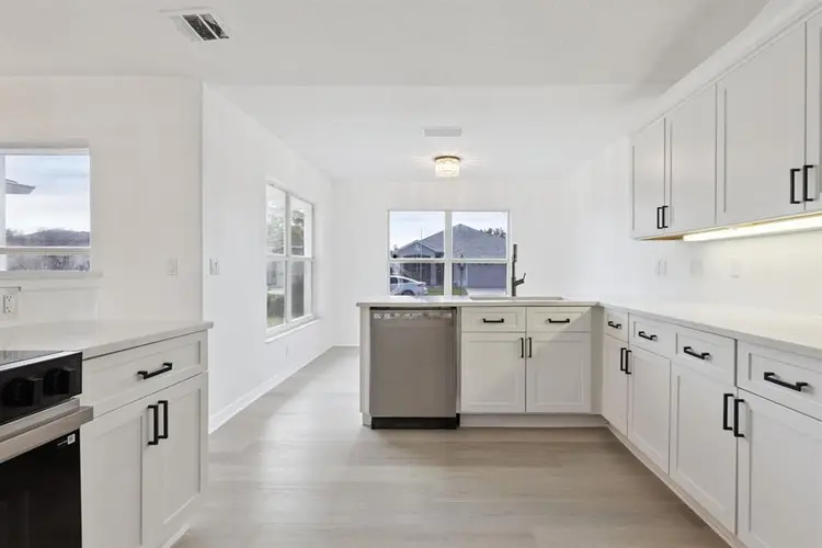 55+ COMMUNITY – LEESBURG, FL