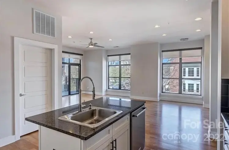 Uptown condo for rent