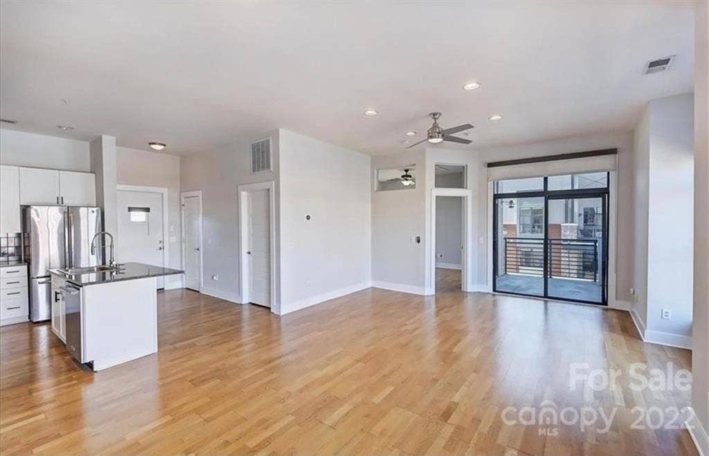Uptown condo for rent