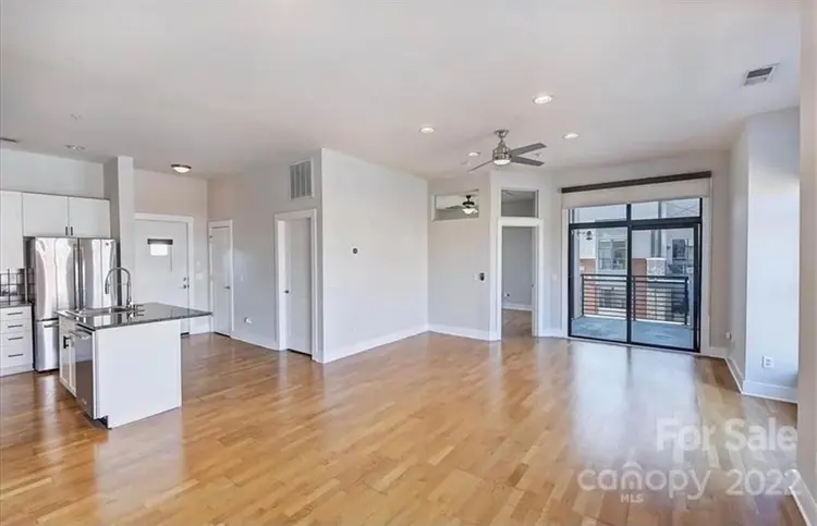 Uptown condo for rent