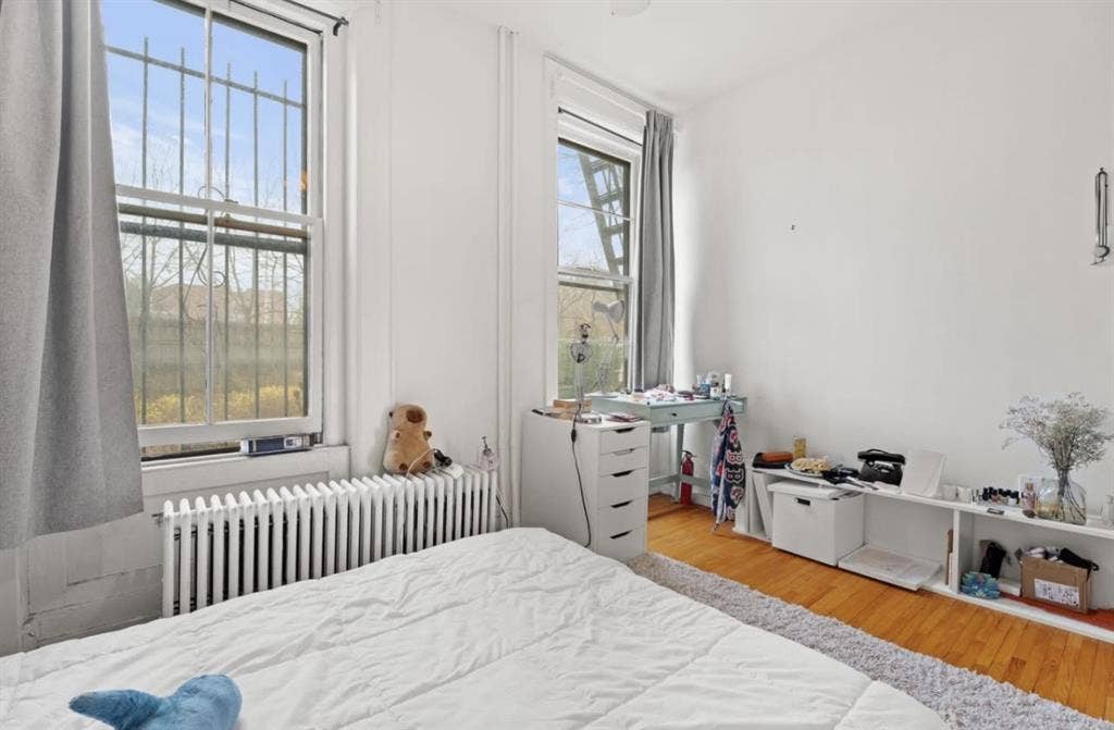 2BR Near Yale/Downtown, heat incl.