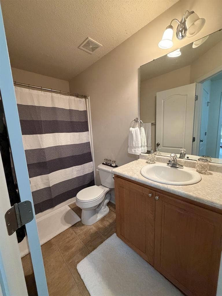 Room with Lakeview