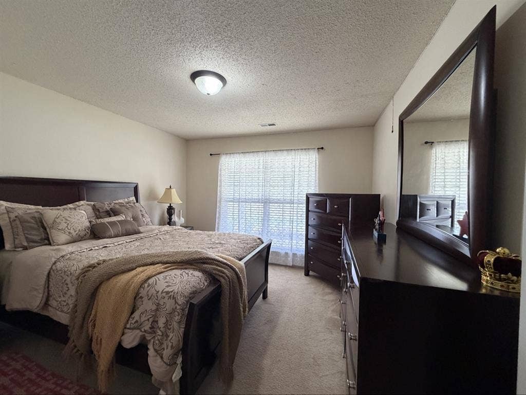 Room with Lakeview