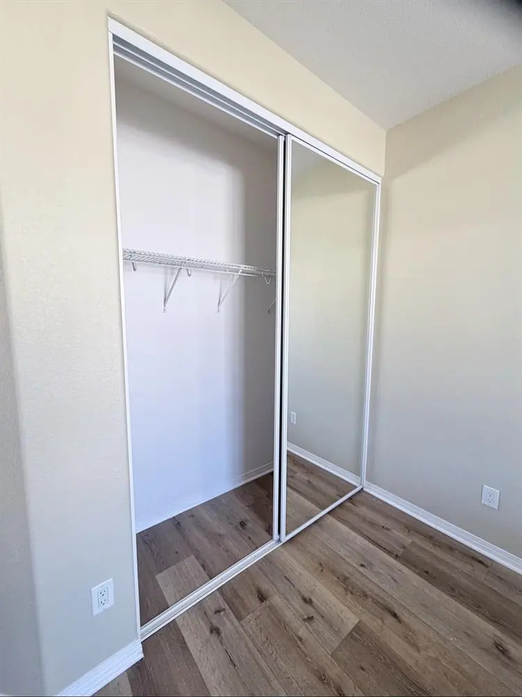 Private Room in Quiet Home
