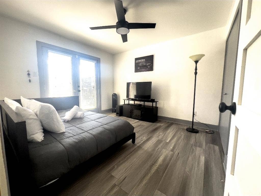 Entire house or room for rent!