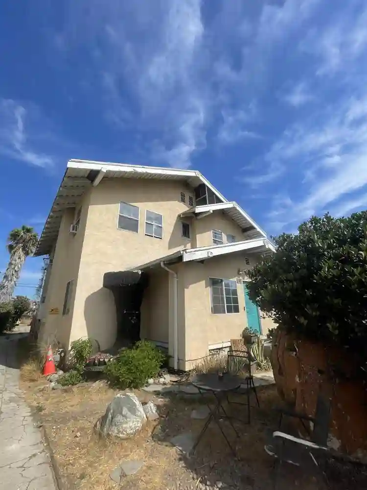 Room for rent in artists co-op!