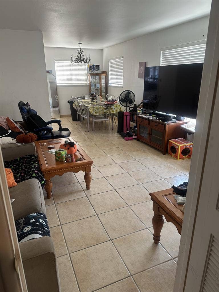Room available Nov 1st! ✨