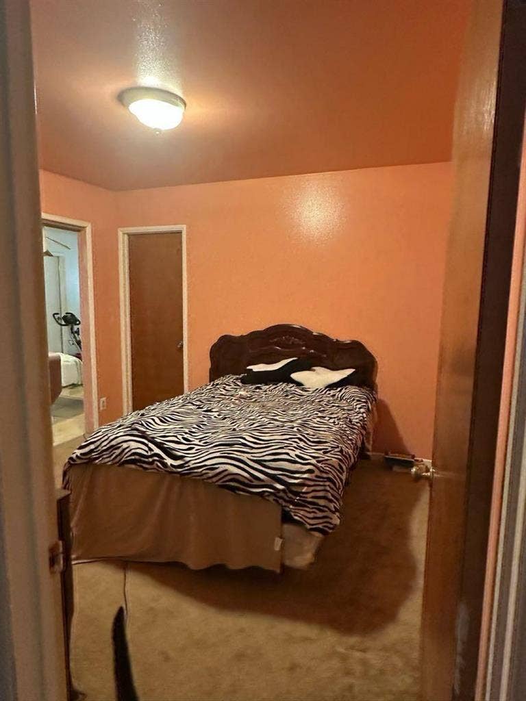 Room available Nov 1st! ✨