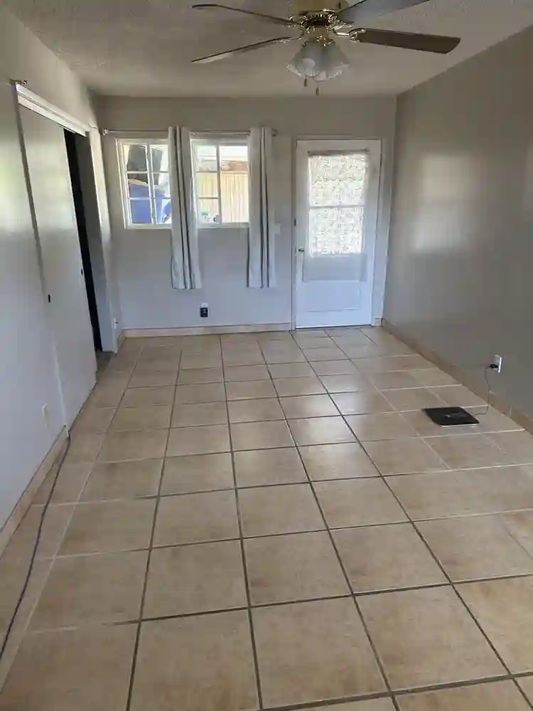 Room available Nov 1st! ✨