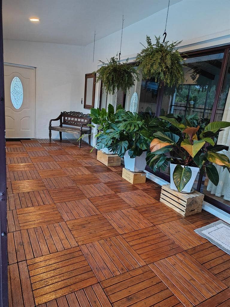 Room for Rent in Hollywood–