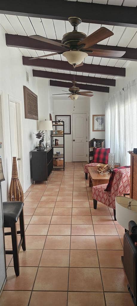 Room for Rent in Hollywood–