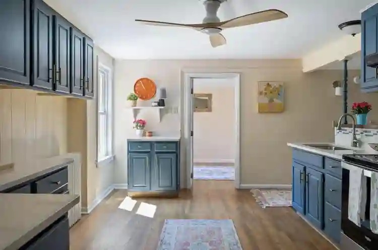 Private bedroom & bathroom