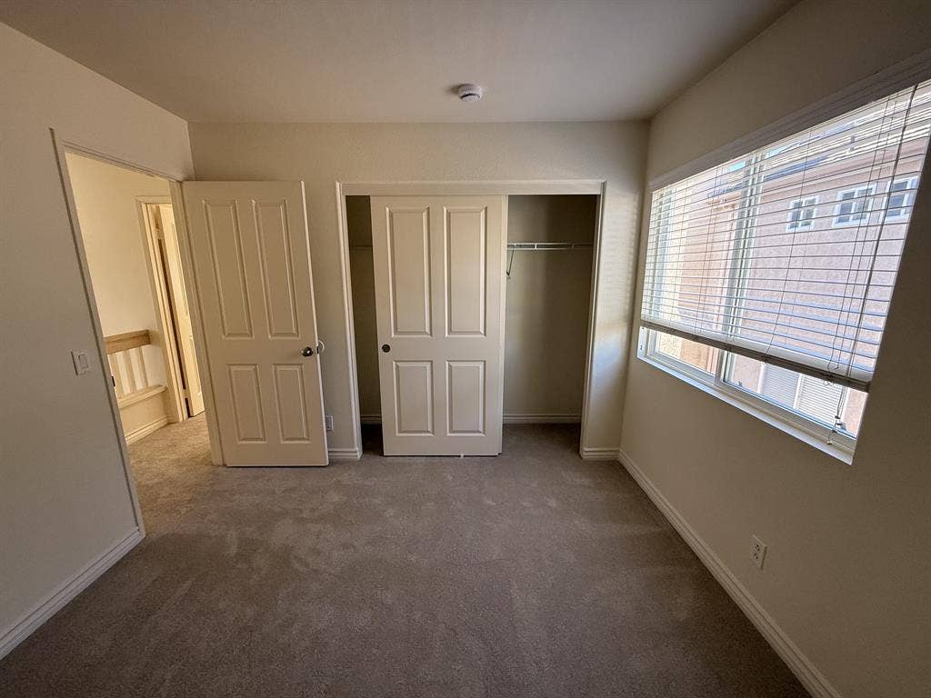 2 Excellent Rooms Now Available