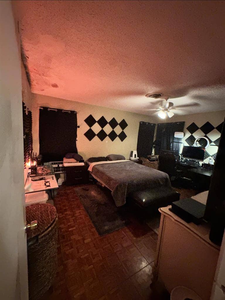 Living space available October 1st!