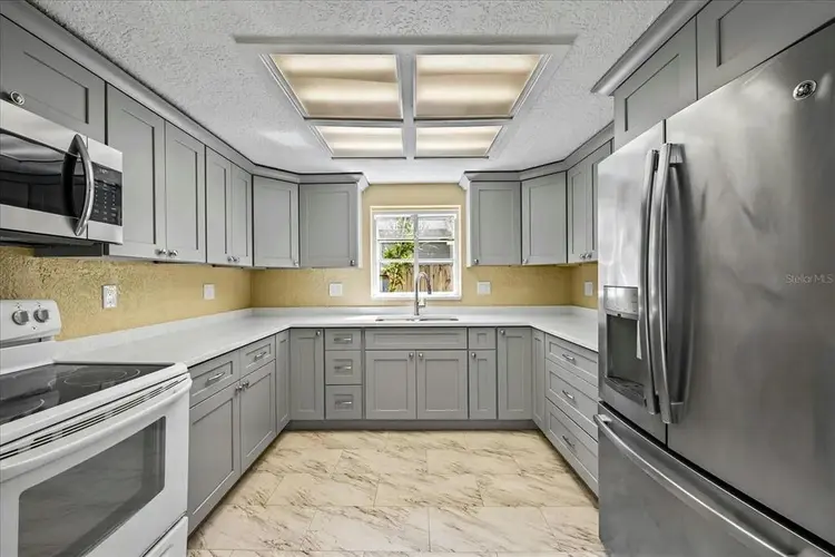 Roommates Wanted in St. Pete