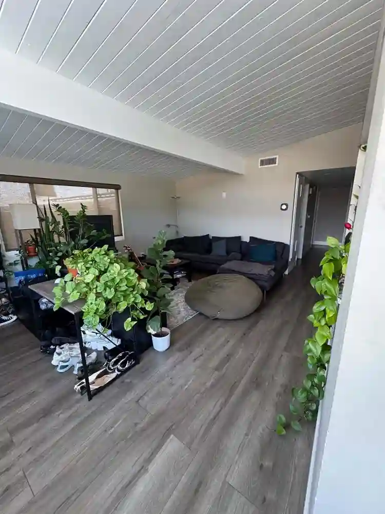 Spare bedroom in Spring Valley