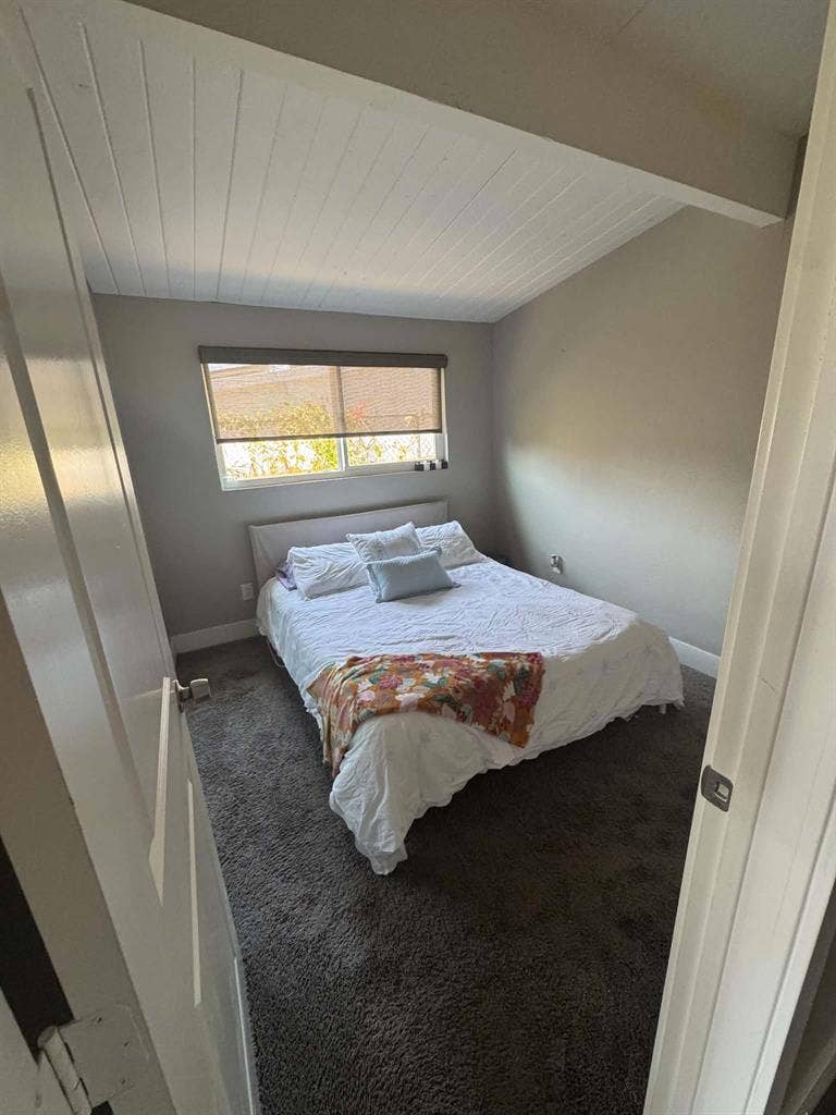 Spare bedroom in Spring Valley