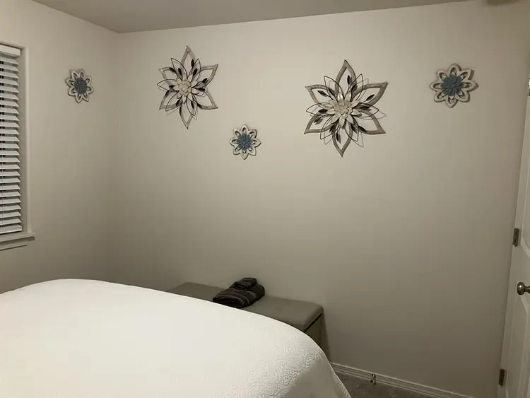 Furnished Rm, Priv Bath, Util Incl.