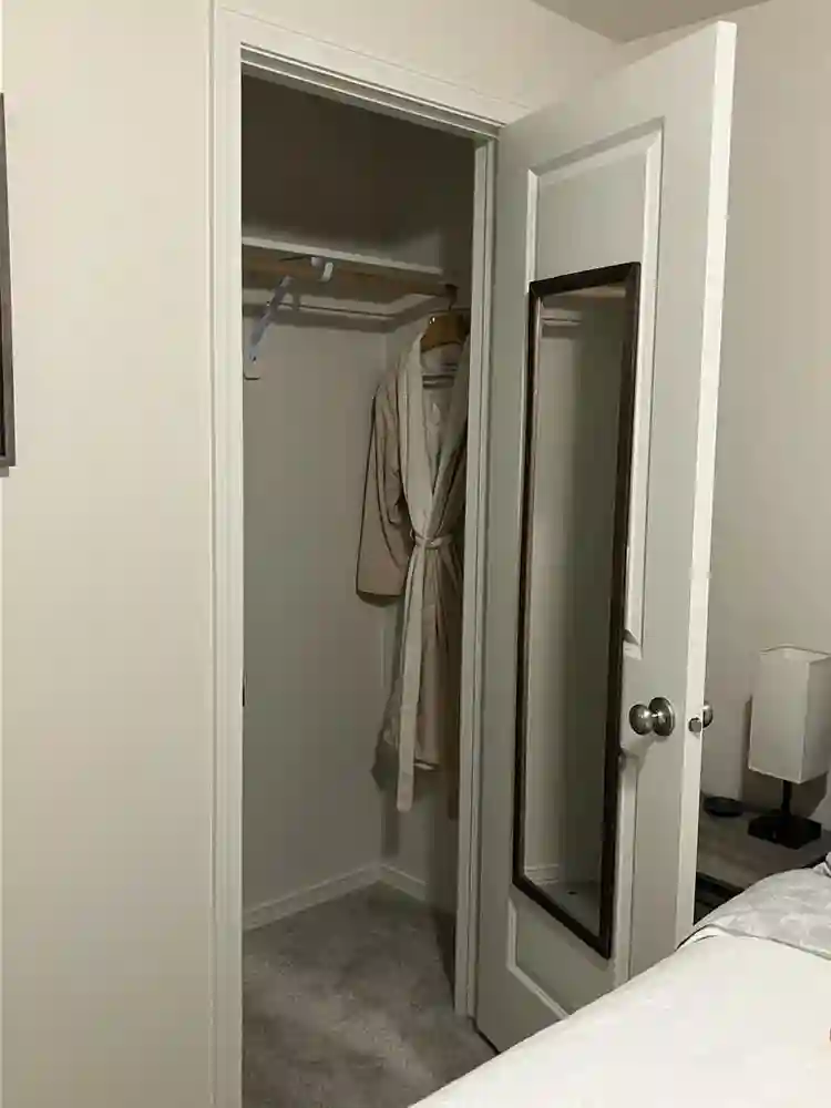 Furnished Rm, Priv Bath, Util Incl.