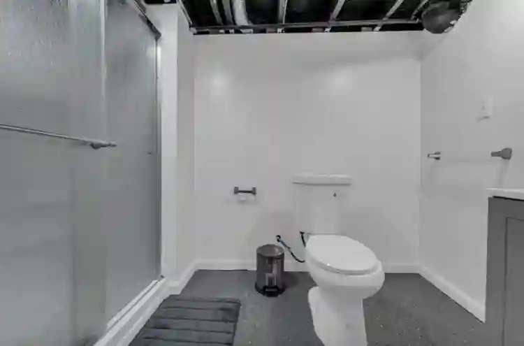 Shared room and private room open.