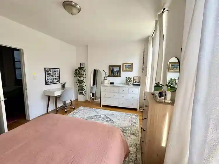 Room Available for Rent