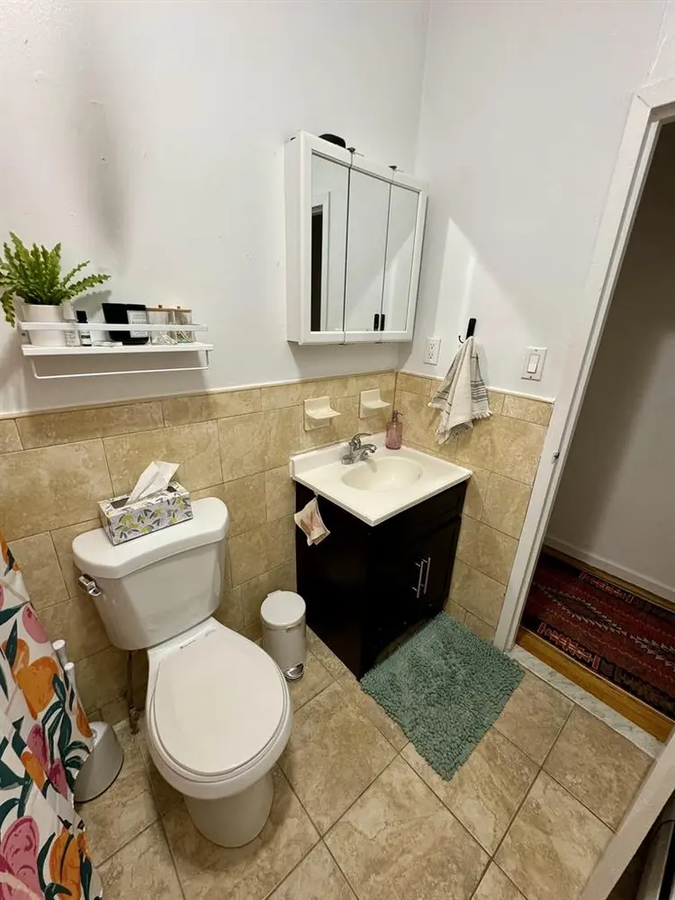 Room Available for Rent
