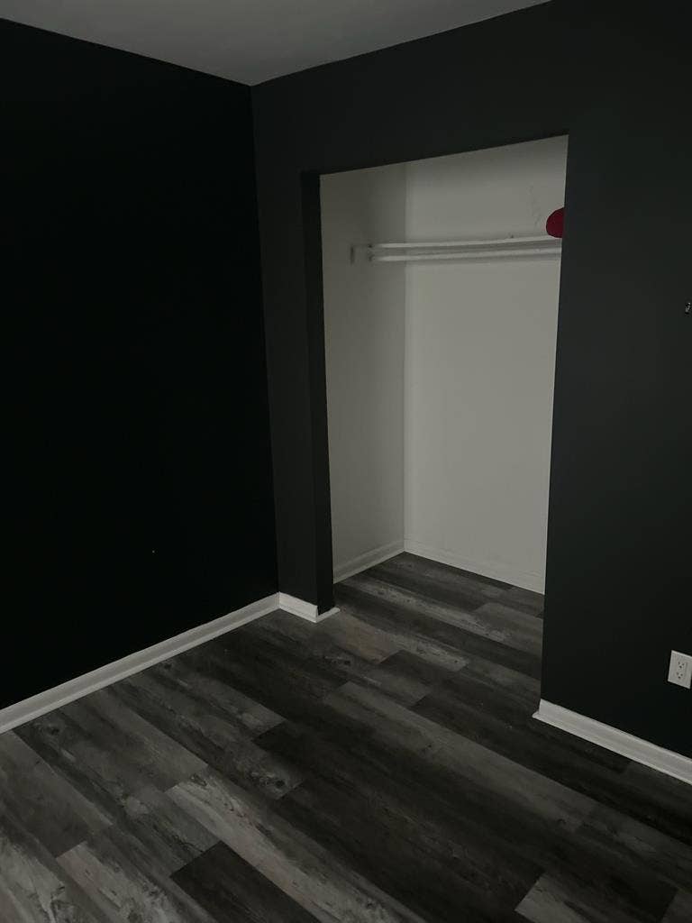 Renting a room in a townhouse