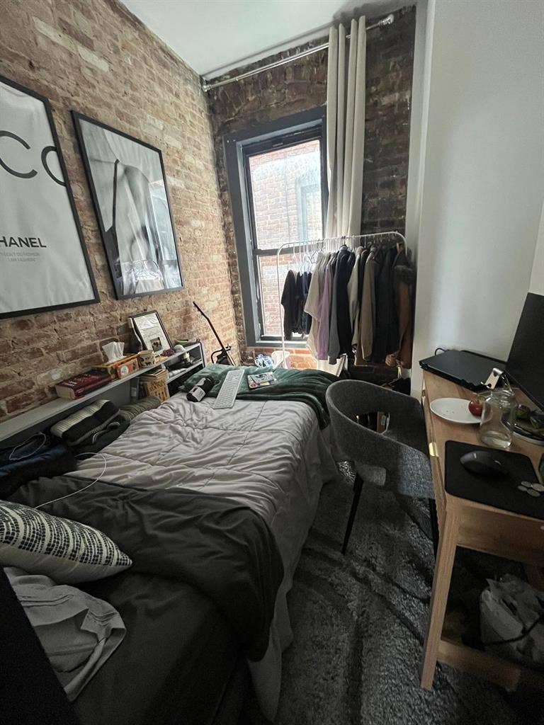 Comfortable Furnished UES Room