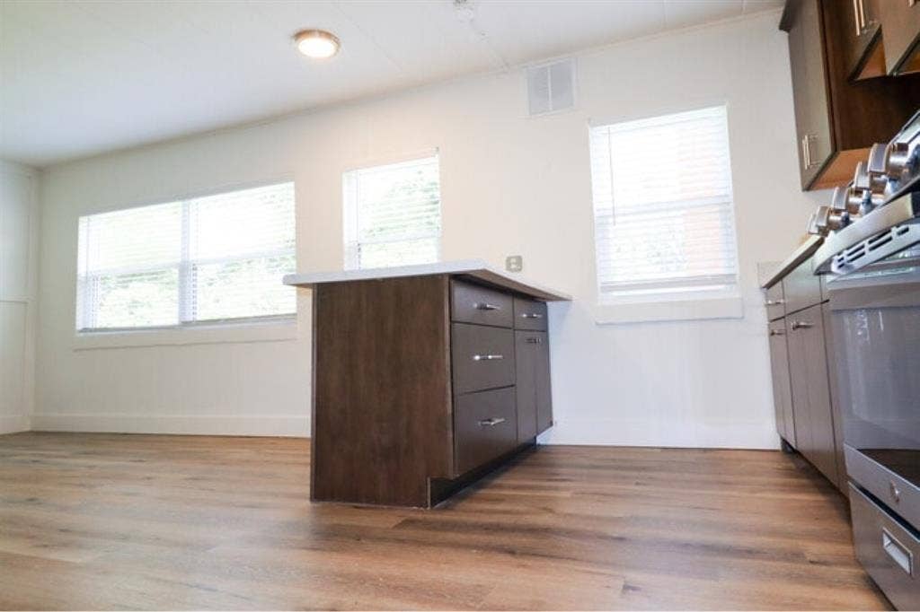SUBLEASE 1 Bedroom 1 Bathroom