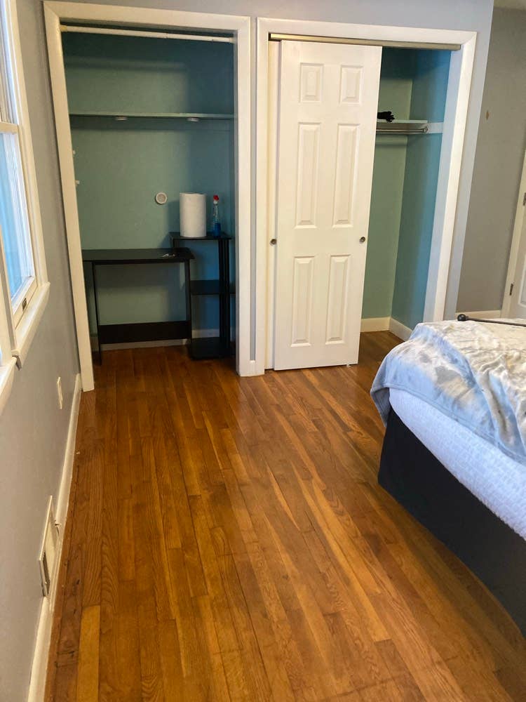 Looking for roomate