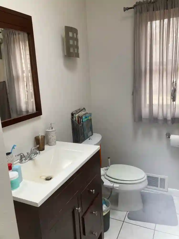 Looking for roomate