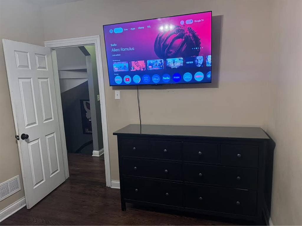 Fully furnished room for rent