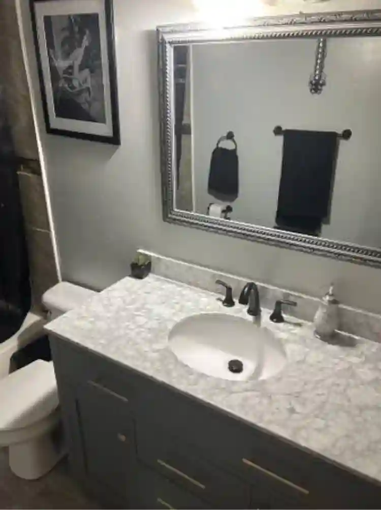 Room for rent in Armona