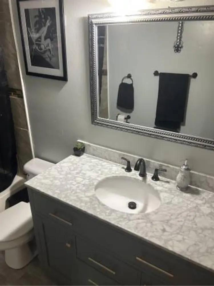Room for rent in Armona