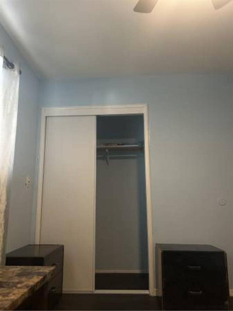 Room for rent in Armona