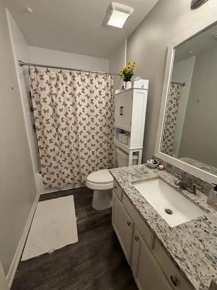 Christian F Roomie Wanted in Spring