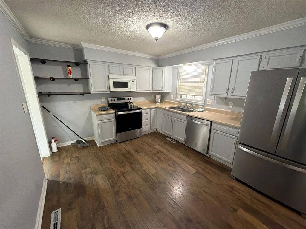 3 BR in High Point