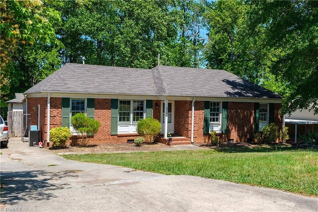 3 BR in High Point