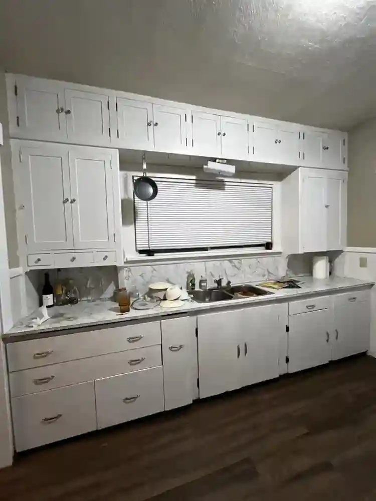 Looking for female roommate