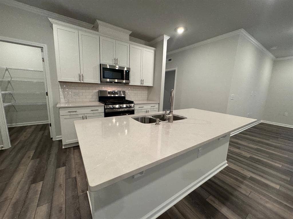 4 BR in Morrisville