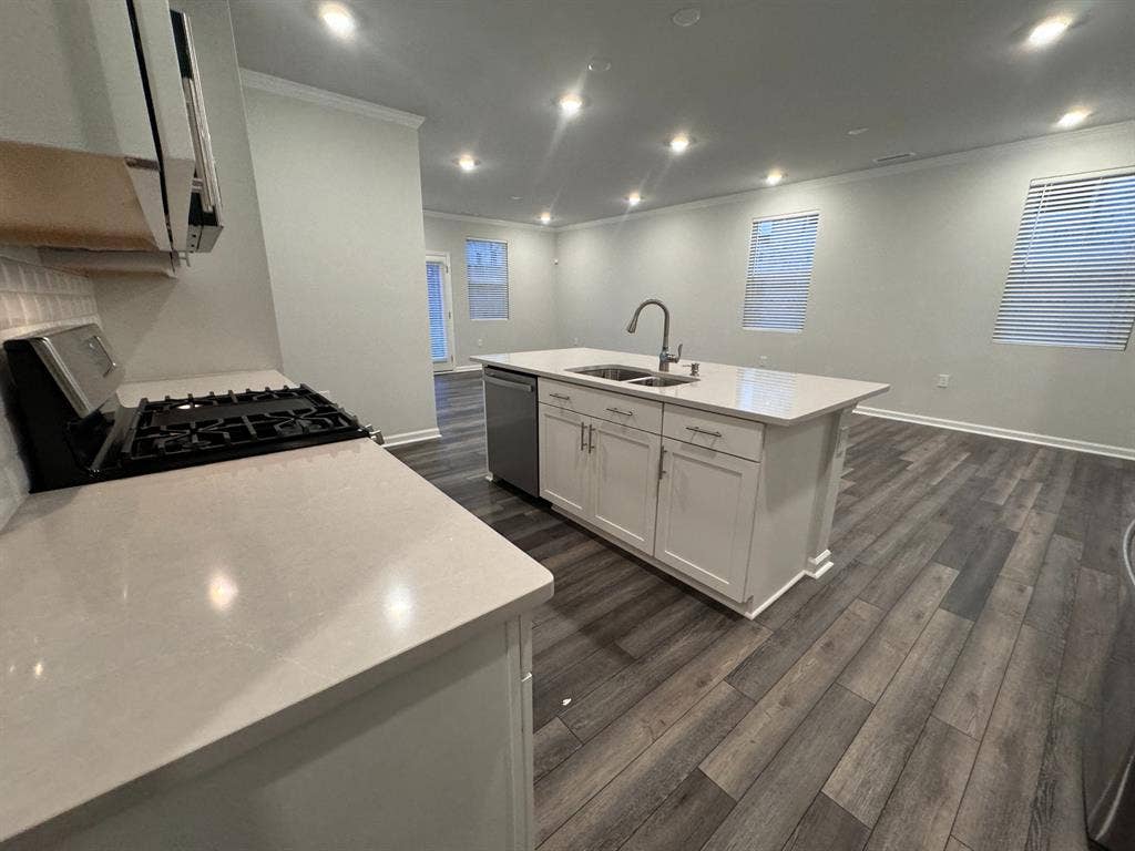 4 BR in Morrisville