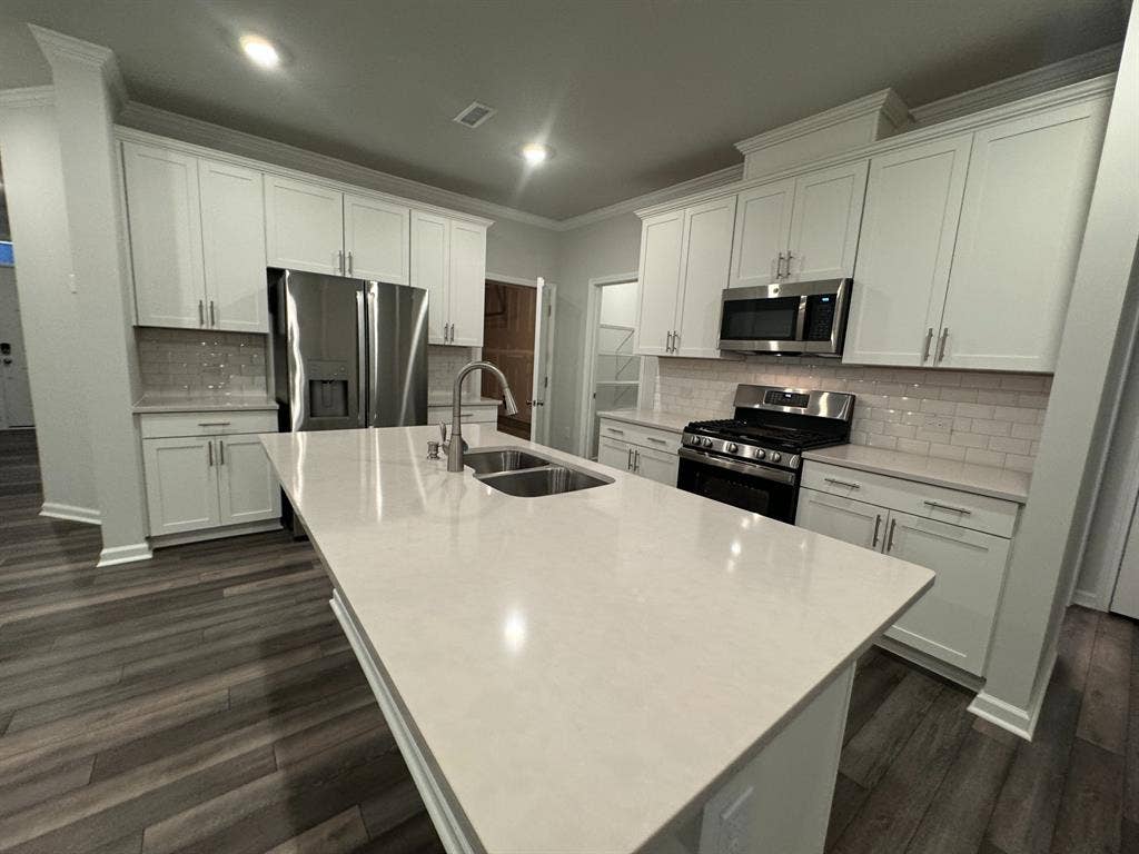 4 BR in Morrisville